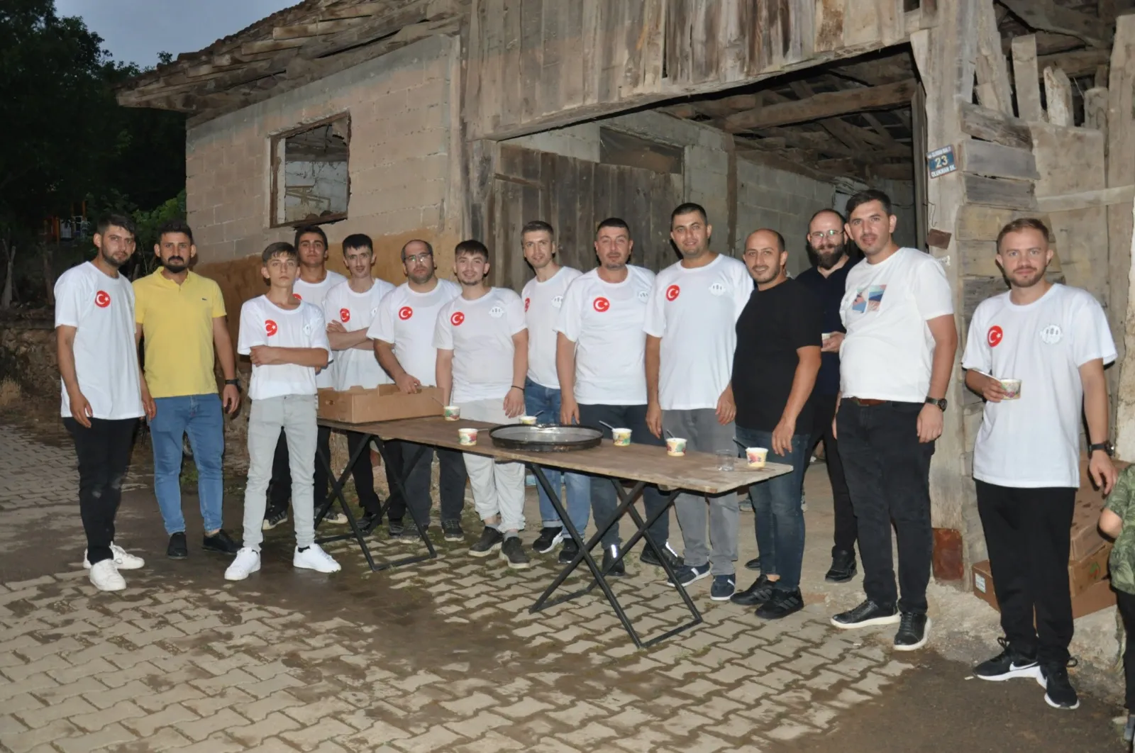 İnegöl Olukman Köyü’nde Aşure Programı Birlik Ve Dayanışma İçinde Gerçekleşti (8)