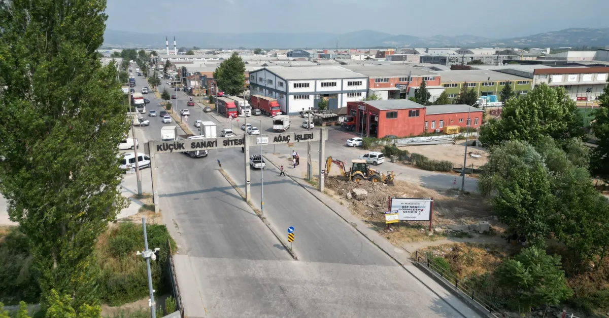 İnegöl’de Ağaç İşleri Sanayisinde 40 Araçlık Yeni Otopark Yapılıyor (1)