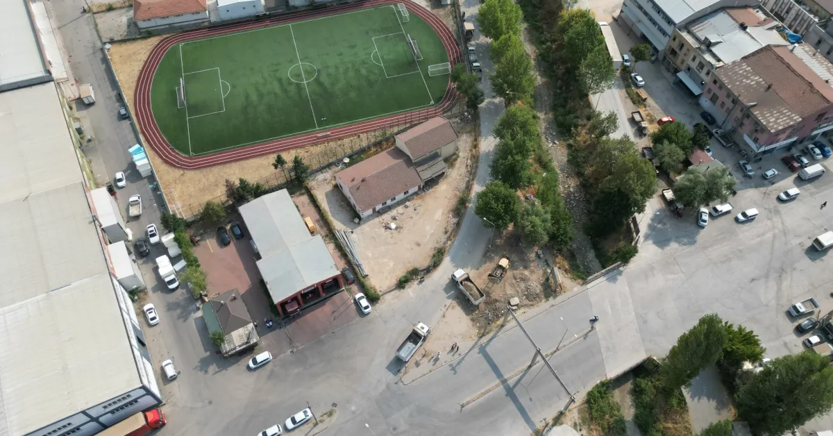 İnegöl’de Ağaç İşleri Sanayisinde 40 Araçlık Yeni Otopark Yapılıyor (2)