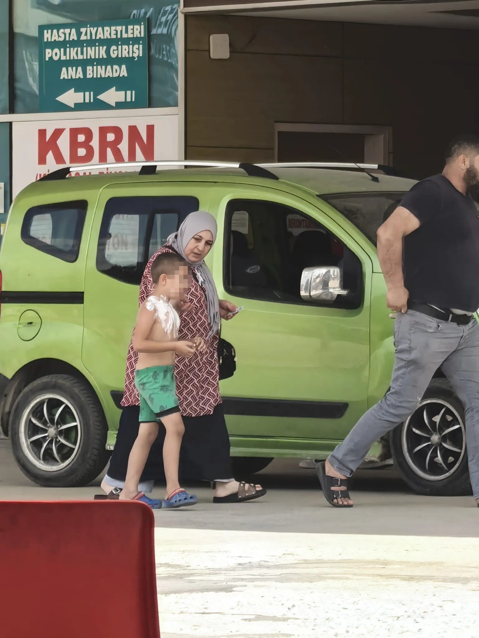 İnegöl’de Parfümle Oynayan Çocuk Alev Aldı (3)