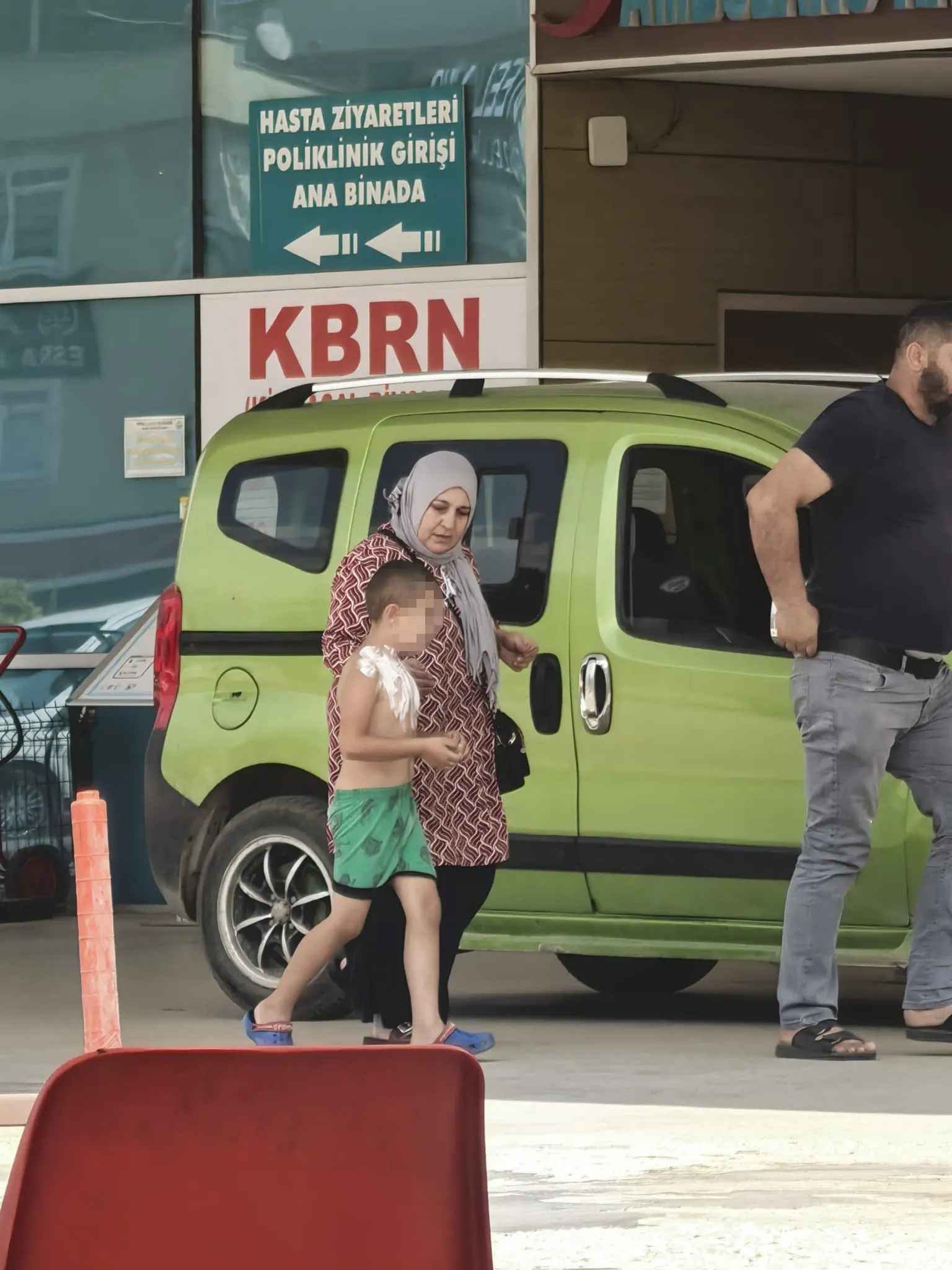 İnegöl’de Parfümle Oynayan Çocuk Alev Aldı (4)