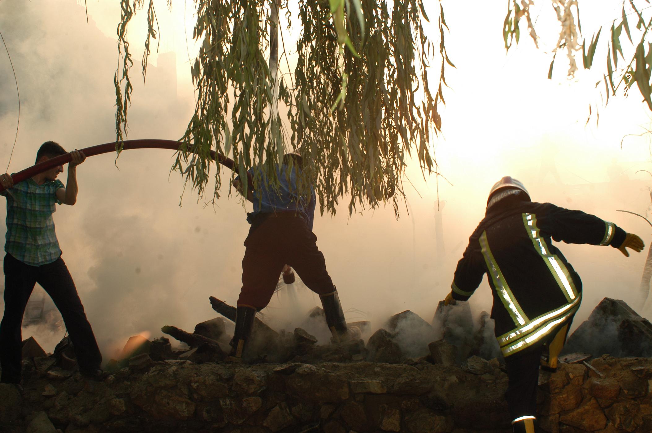 İnegöl'de Yangın Sebepleri Arsiv Haber 2007 Gencgazete (3)