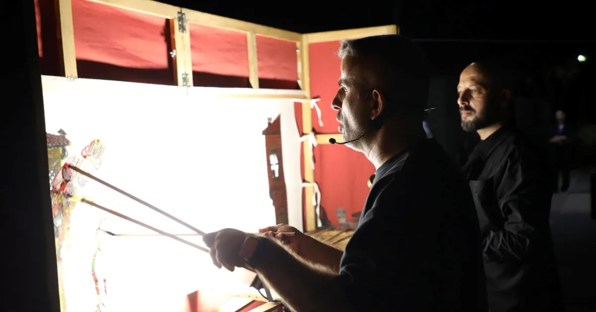 İnegöllü Çocuklar Karagöz Gölge Oyunu Ile Eğlendi (5)