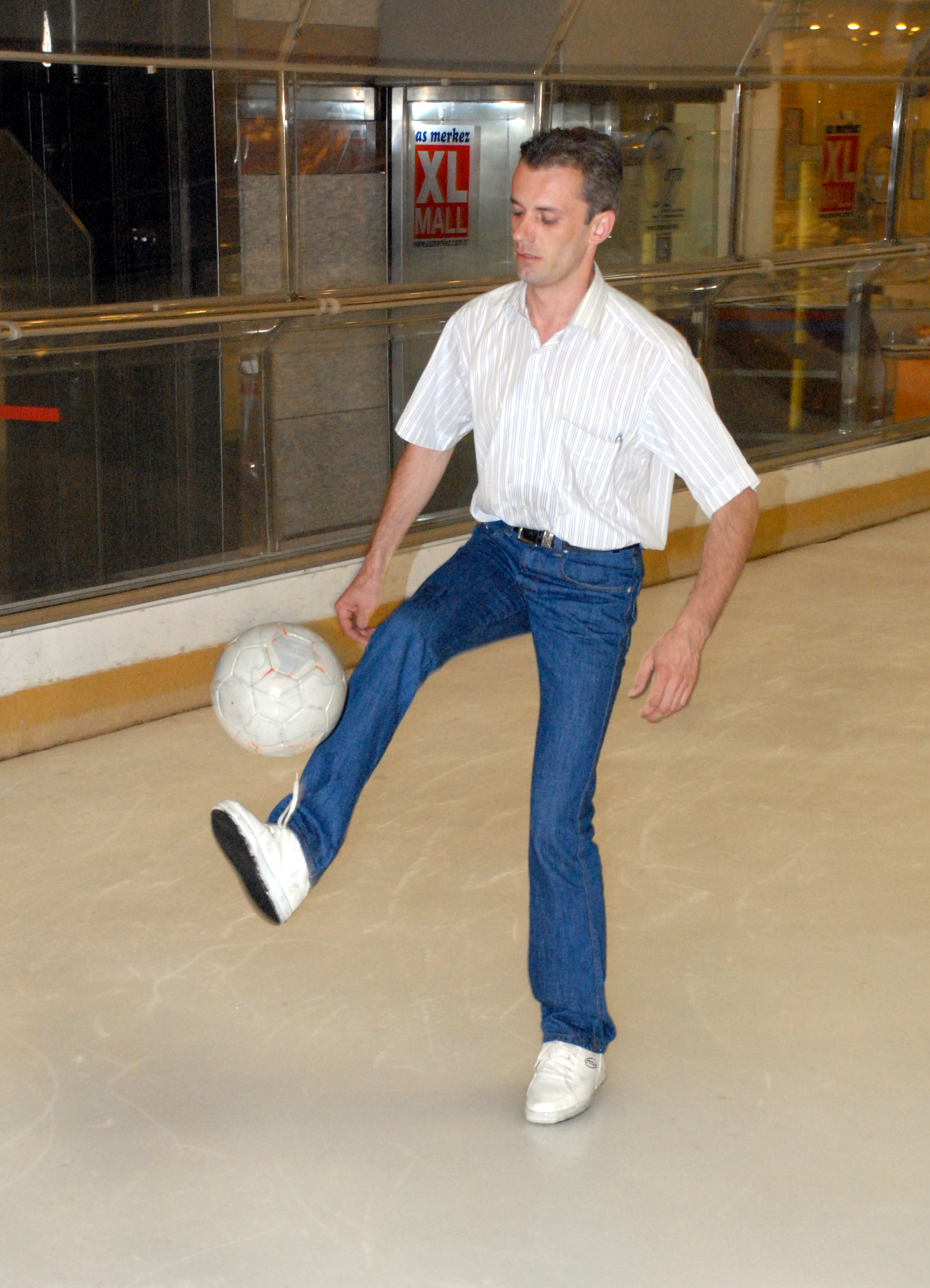 İnegöllü Gençten Kış Aylarında Kaymayı Önleyen Harika Buluş Arşivden Haber 2007 Gencgazete (2)