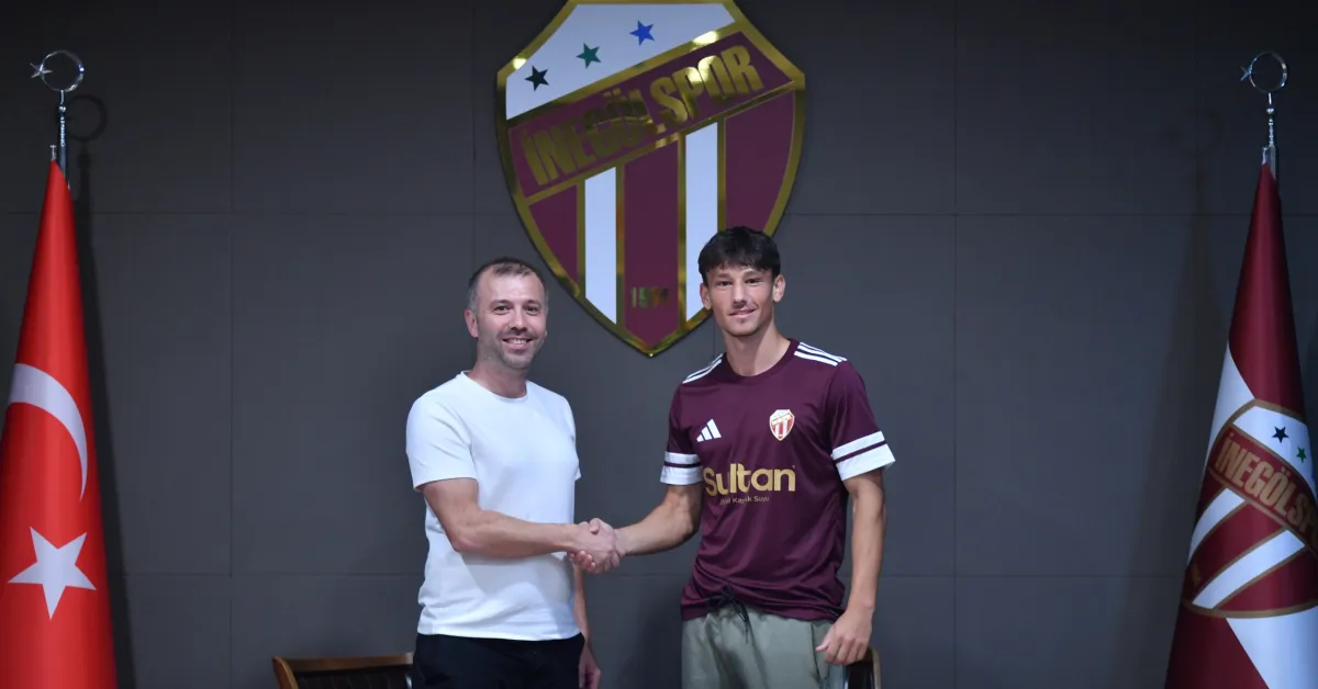 İnegölspor’un Genç Yıldızı Muratcan Tutal Profesyonel Sözleşmeye İmza Attı (2)