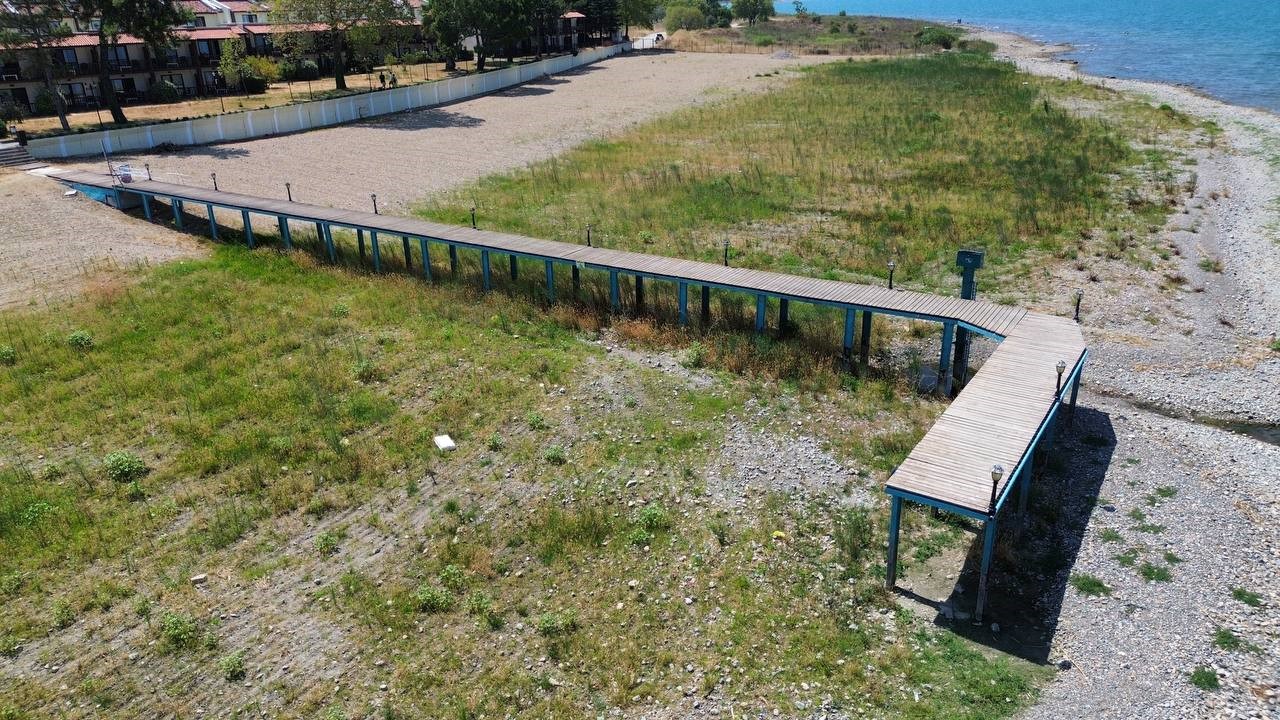 İznik Gölü’nün En Büyük Iskelesi Karada Kaldı (2)