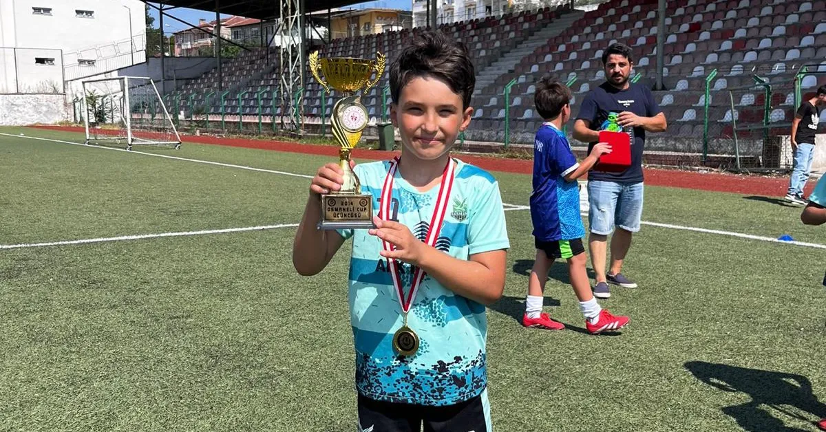 Kafkasspor Osmaneli Cup’ta Çifte Zaferle Döndü (3)