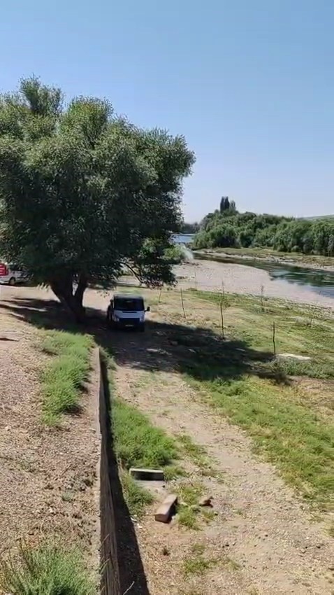 Kuzenini Kurtarırken Boğulma Tehlikesi Atlatan Genç Hayatını Kaybetti (1)