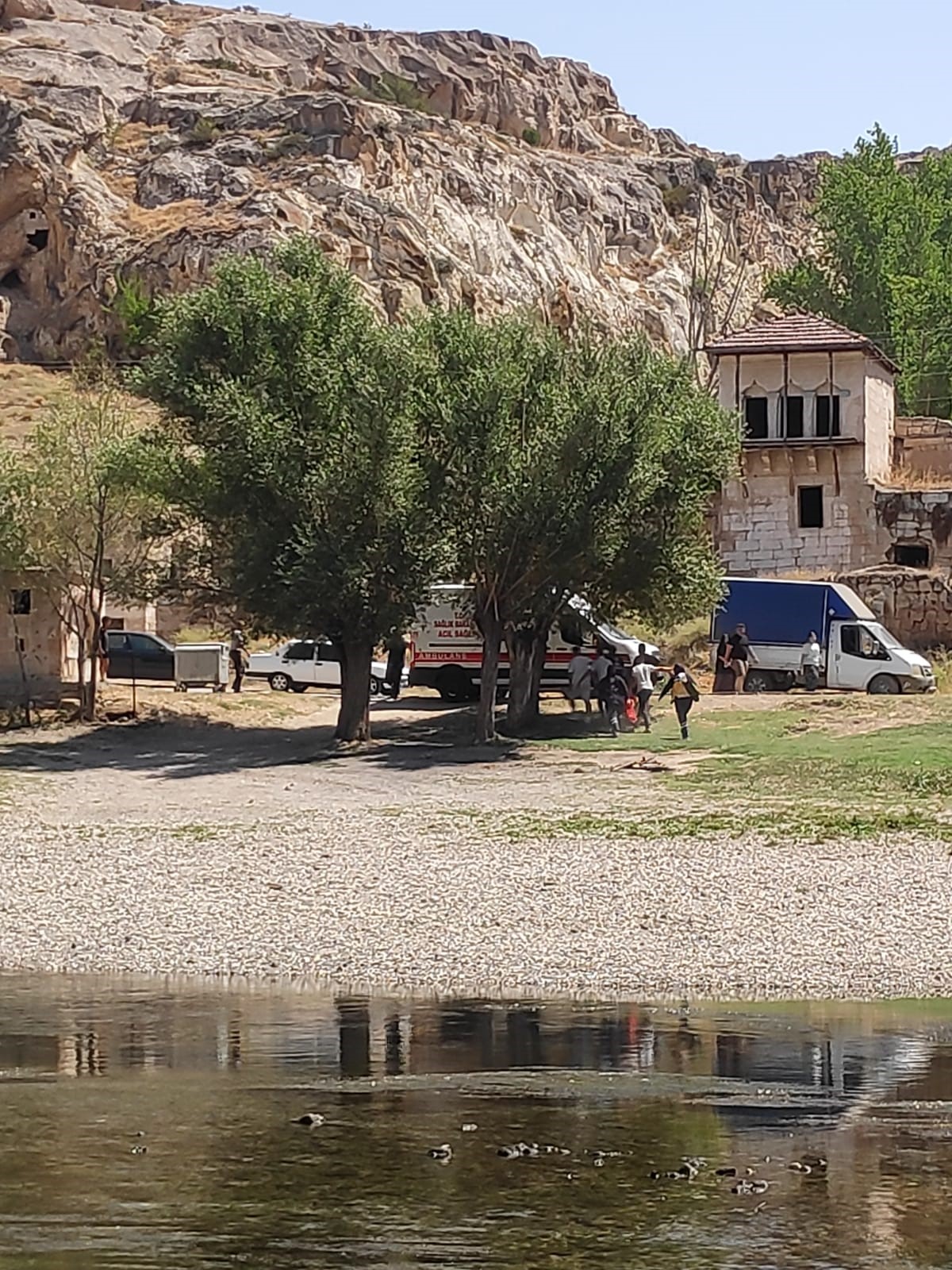 Kuzenini Kurtarırken Boğulma Tehlikesi Atlatan Genç Hayatını Kaybetti (3)