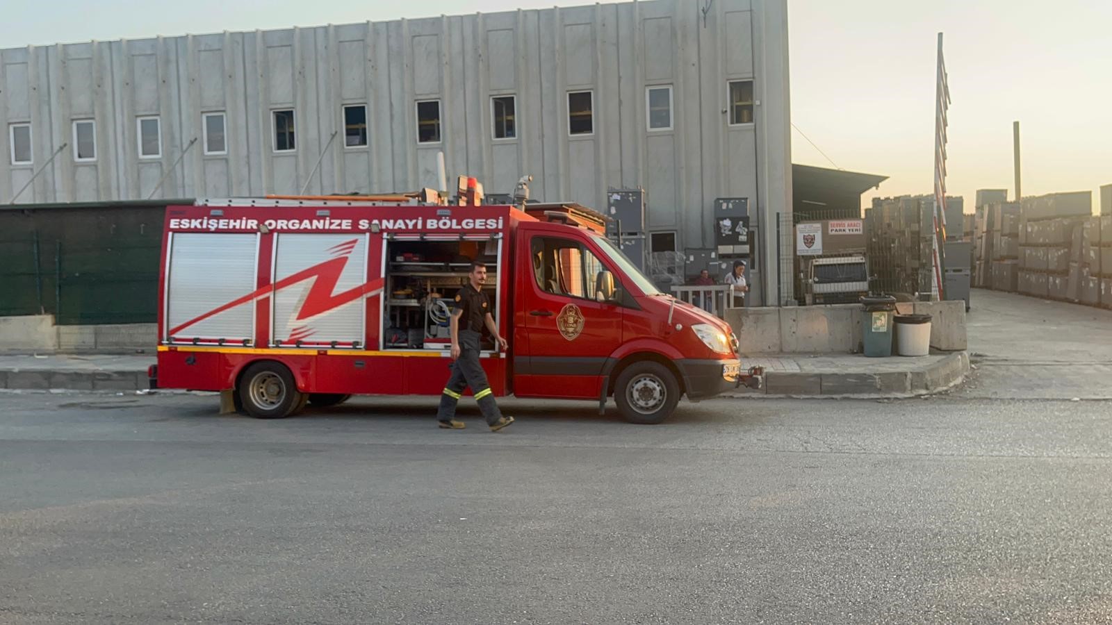 Makinaya Sıkışan Işçi Ağır Yaralandı (1)