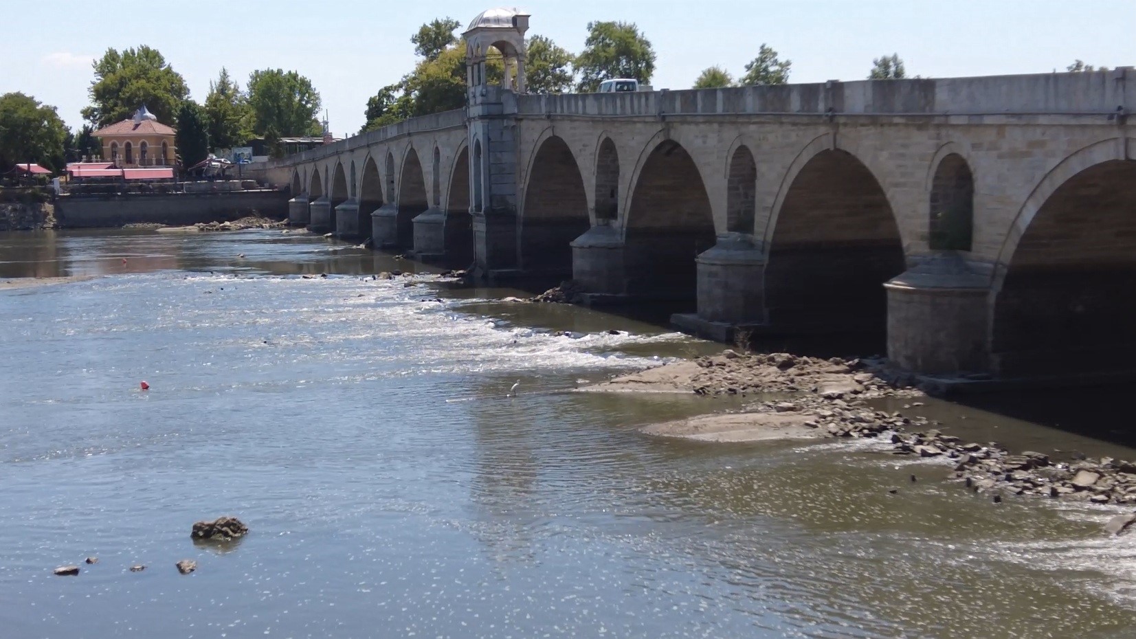 Meriç Nehri'nde Suların Çekilmesi Ile Tarihi Tüfek Bulundu (4)