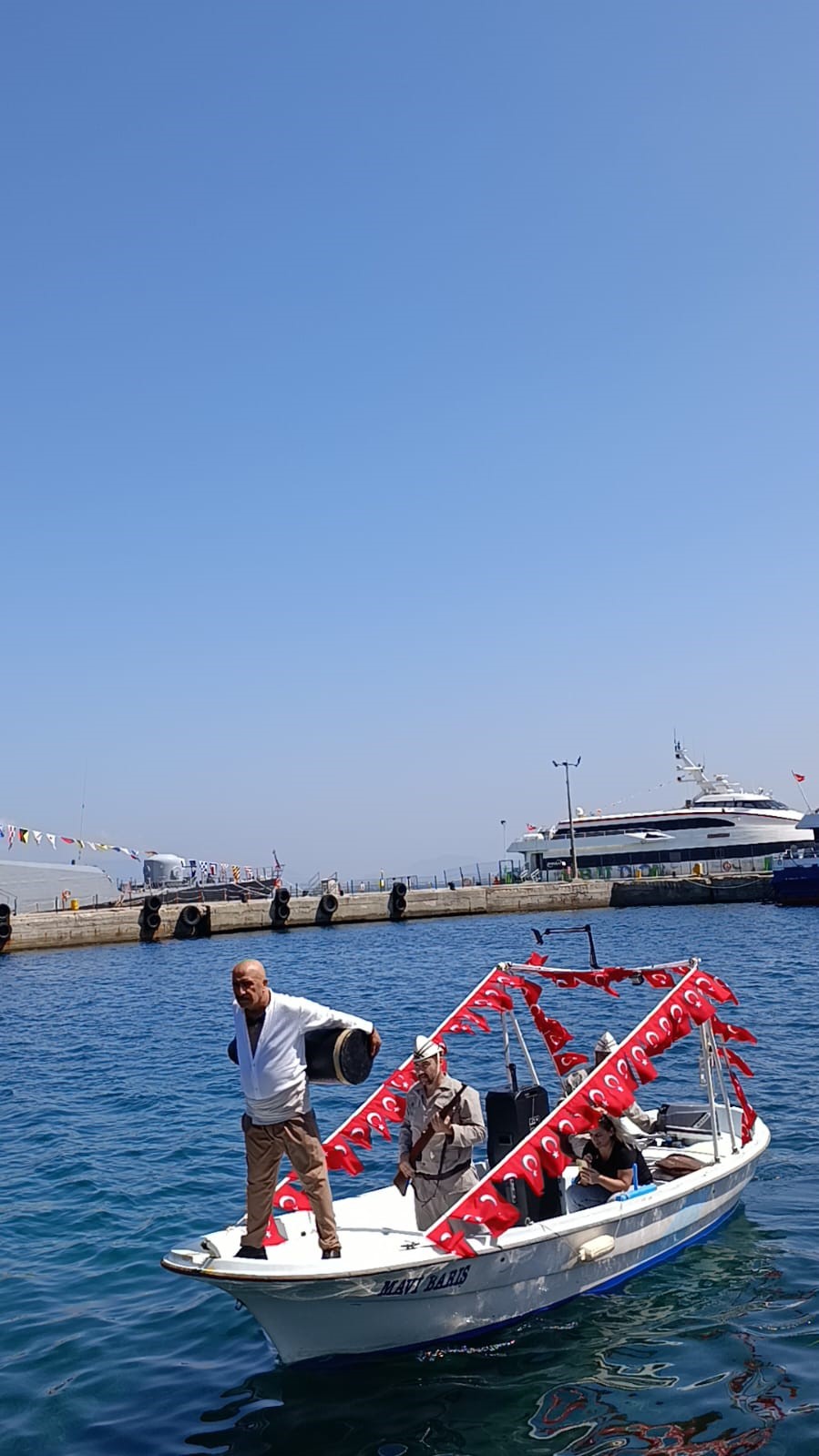 Mudanya Sahilinde Unutulmaz Bir Görsel Şölen Seyitonbaşı Senin Kahramanın Etkinliği Büyük İlgi Gördü (2)