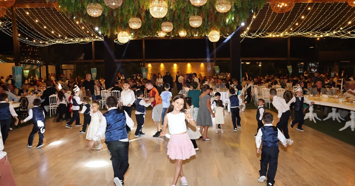 Nilüfer Belediyesi’nin 21. Geleneksel Sünnet Şöleninde 169 Çocuk Gönlünce Eğlendi (3)