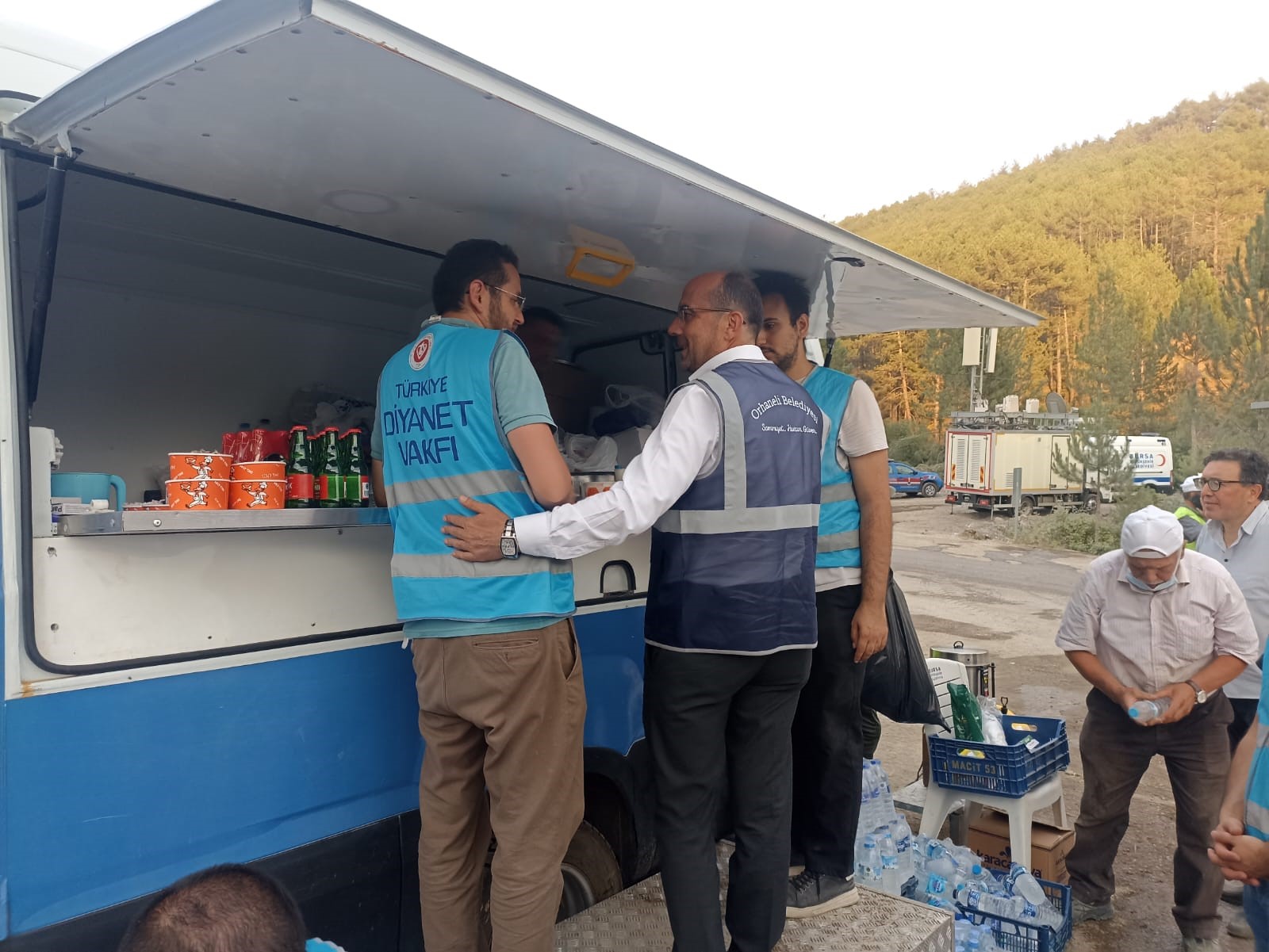 Orhaneli Belediyesi’nden Yangın Bölgesine Tam Destek (1)