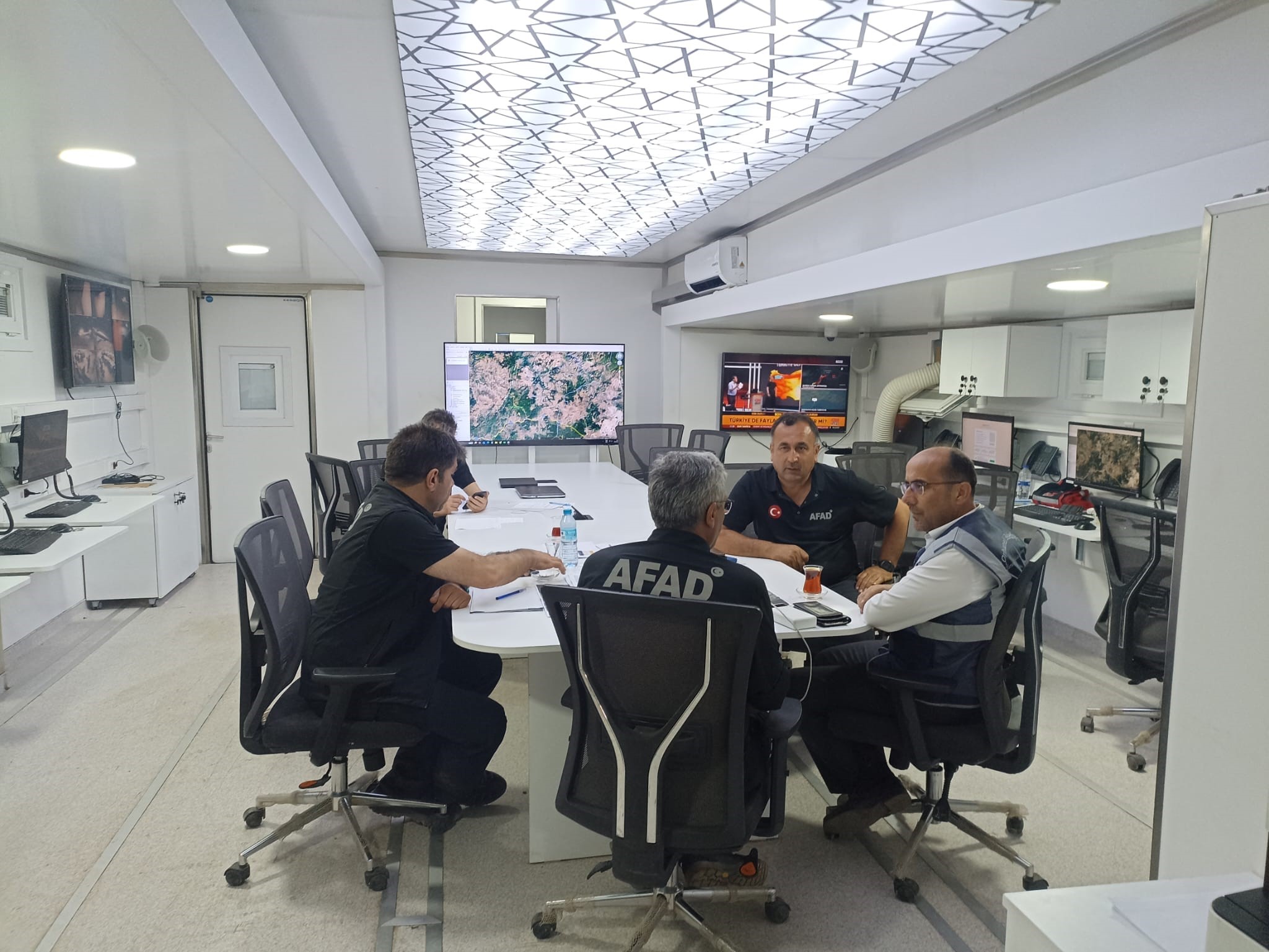 Orhaneli Belediyesi’nden Yangın Bölgesine Tam Destek (3)