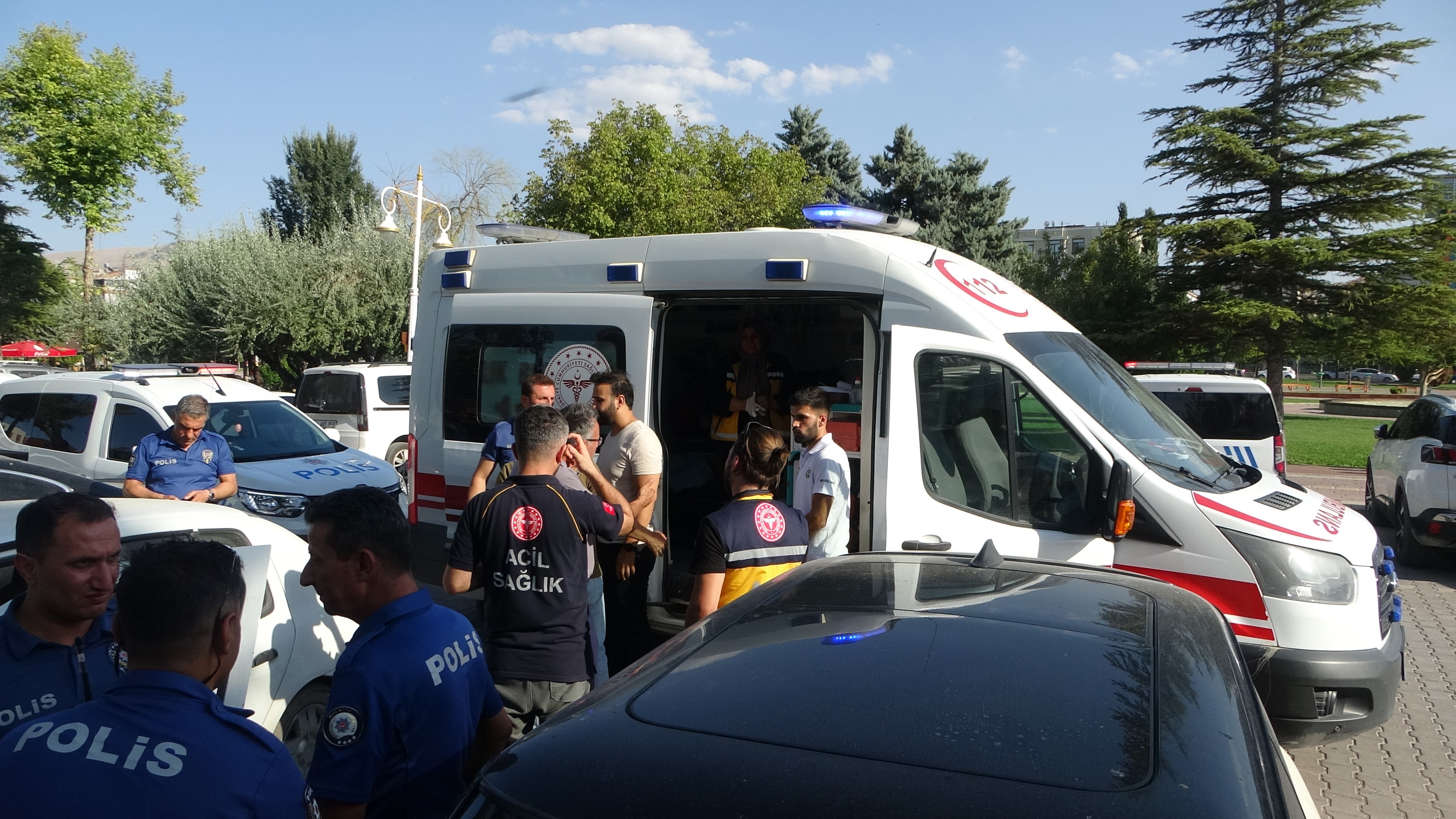 Park Halindeki Araçta Ölü Bulundu (4)-1