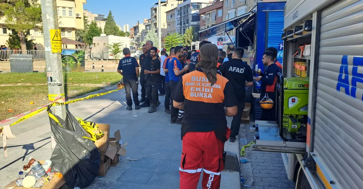 Sındırgı Depremi Bursa (1)