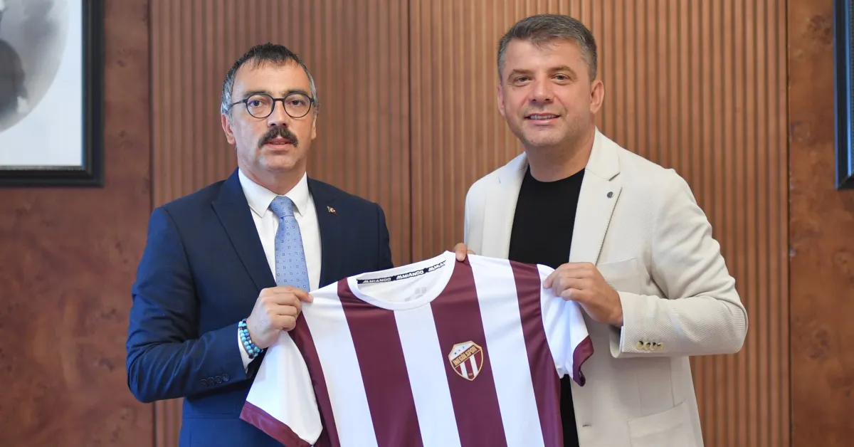 Sultan Su İnegölspor Altyapı Yönetimi Kaymakam Arslan’ı Ziyaret Etti (5)