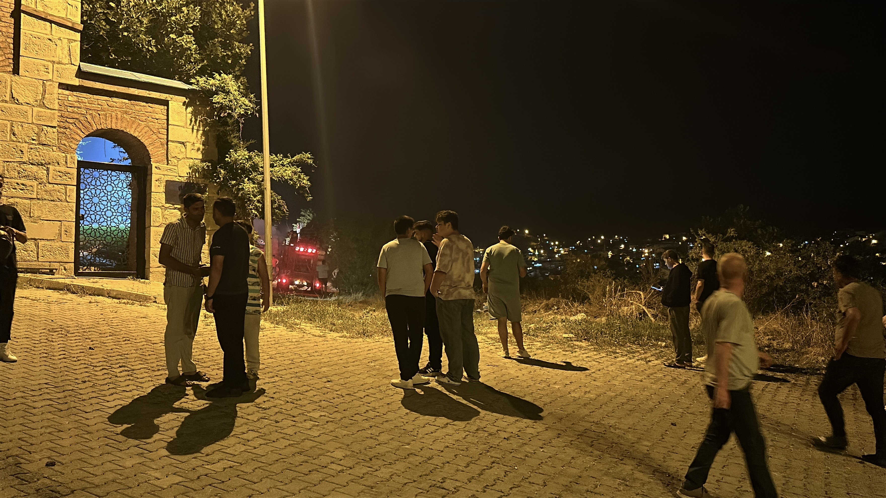 Tosya'da Alevlere Teslim Olan 3 Ev Kullanılmaz Hale Geldi (5)