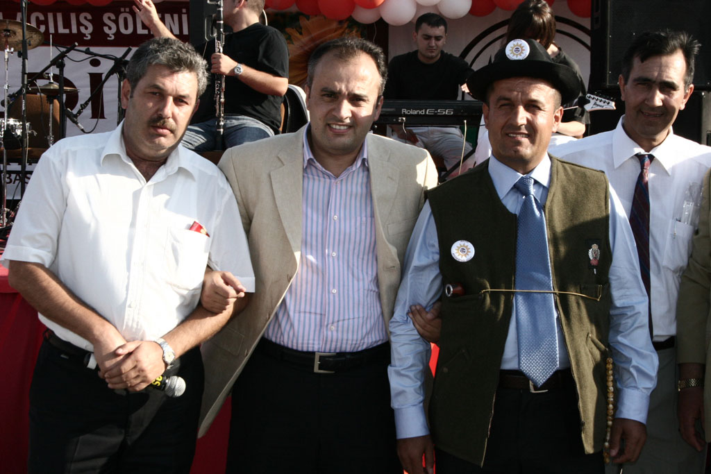 Türkiye’nin İlk Ayçekirdeği Festivali İnegöl’de Arsiv Haber 2007 Gencgazete (25)