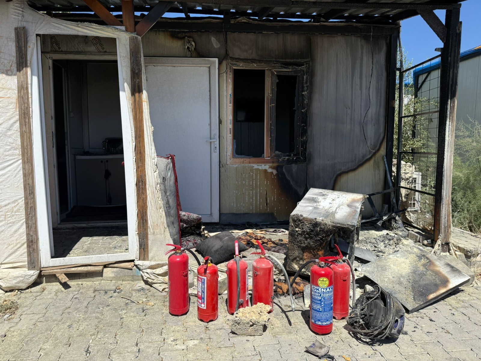 Üç Gün Açık Bırakılan Klima Yangına Neden Oldu (4)