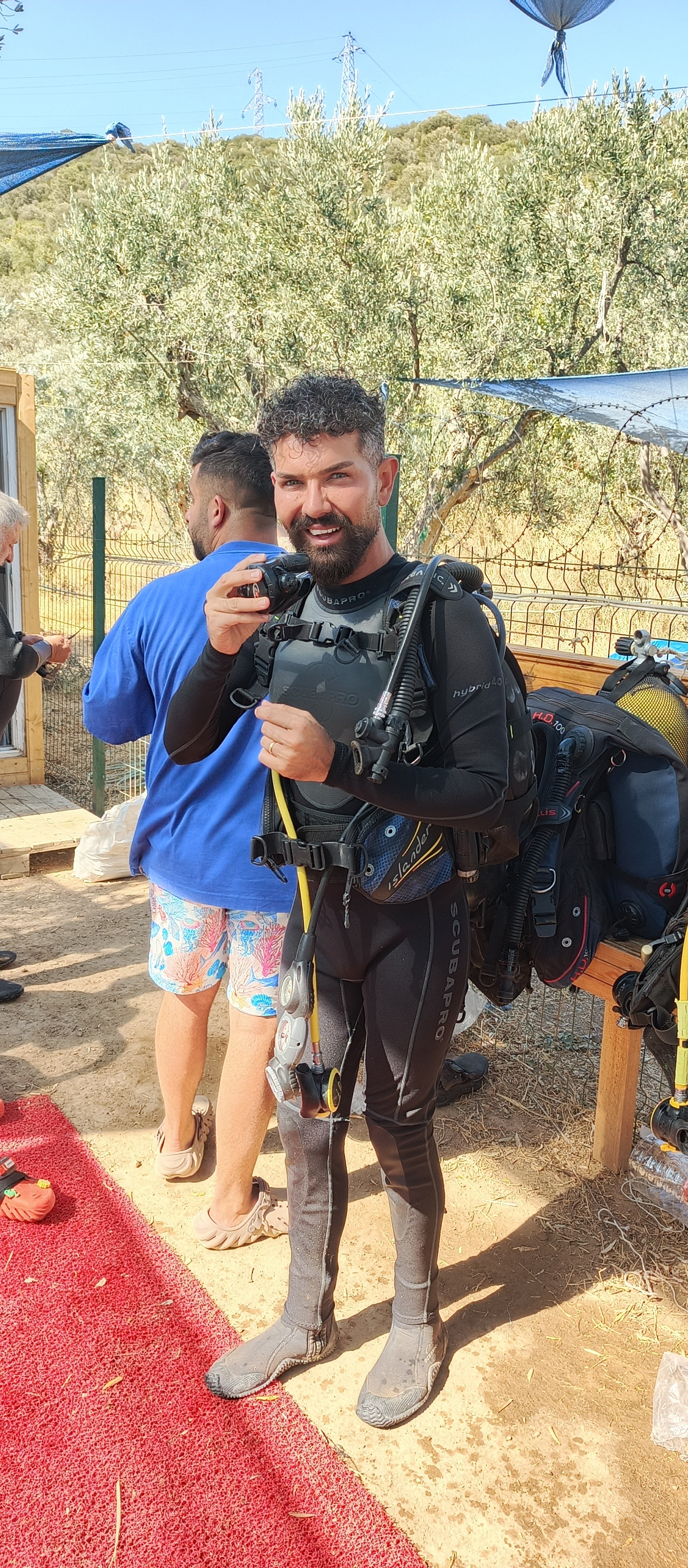 Ünlü Şarkıcı Bursa’da Balık Adam Oldu! Yeni Klibi Su Altında Çekilecek (4)