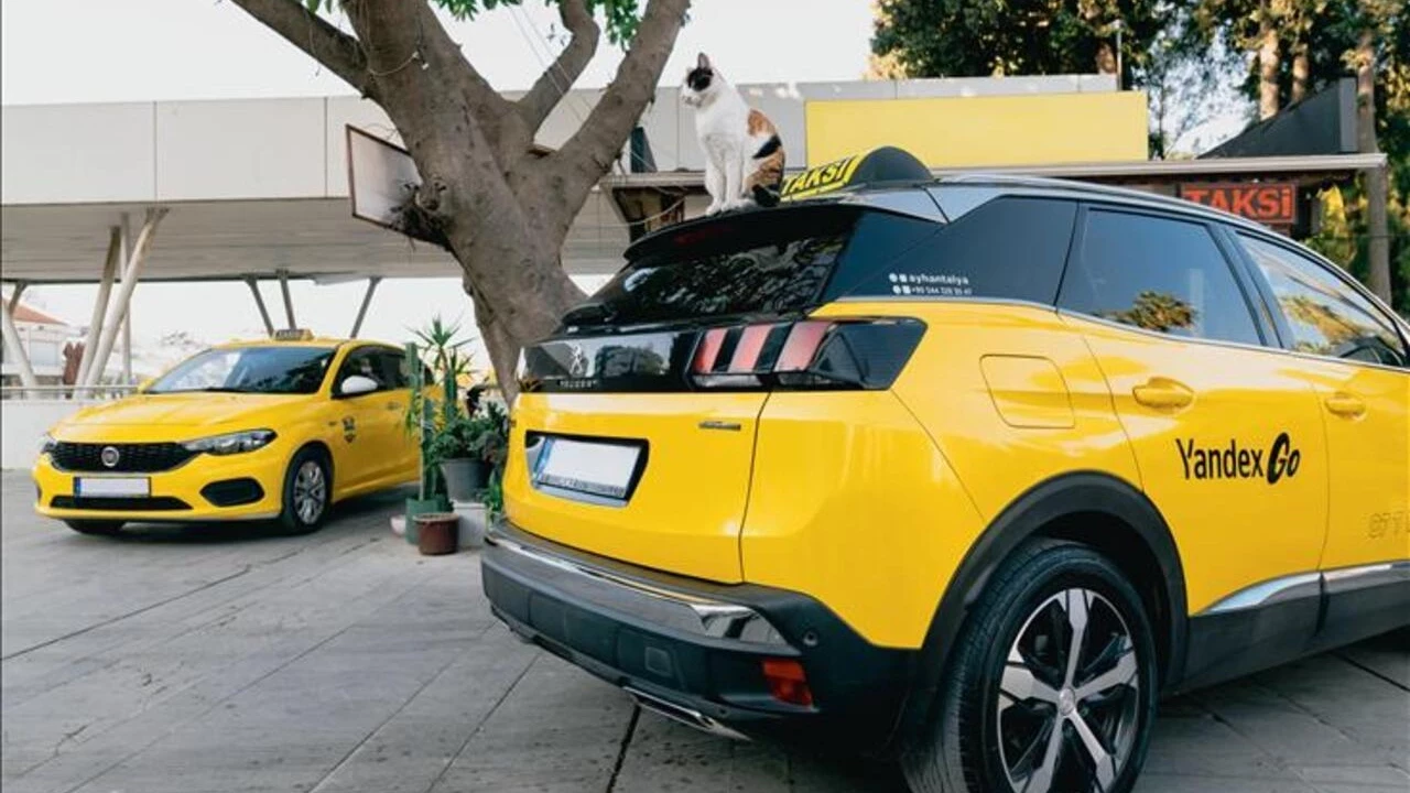 Yandex Go Ankarada Basladi Kendi Araci Yok Taksi Cagiriyor Toplu Tasima Bilgisi Sunuyor Pxmz
