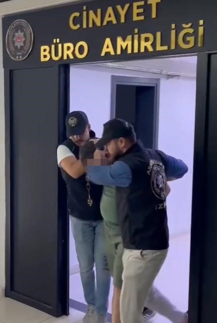 Yaşlı Çift Evlerinde Ölü Bulundu Katil, Kadının Oğlu Çıktı (1)