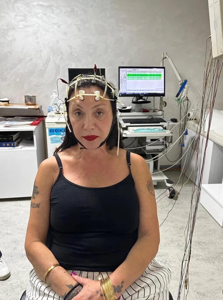 68Da1744De19472041F5B11A