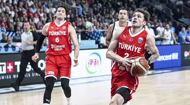 A Milli Erkek Basketbol Takımı, 24 Yıl Sonra Eurobasket'te Finale Yükseldi (3)