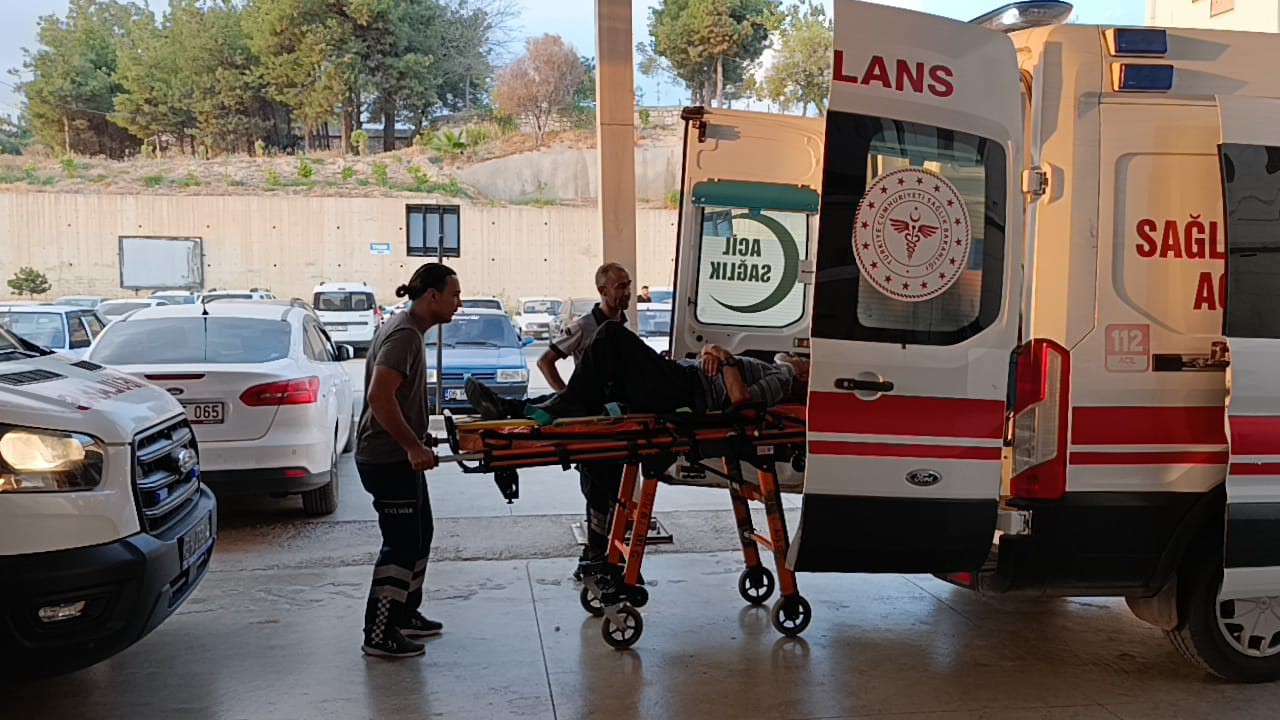 Adana'da Trafik Kazası 5 Yaralı (2)