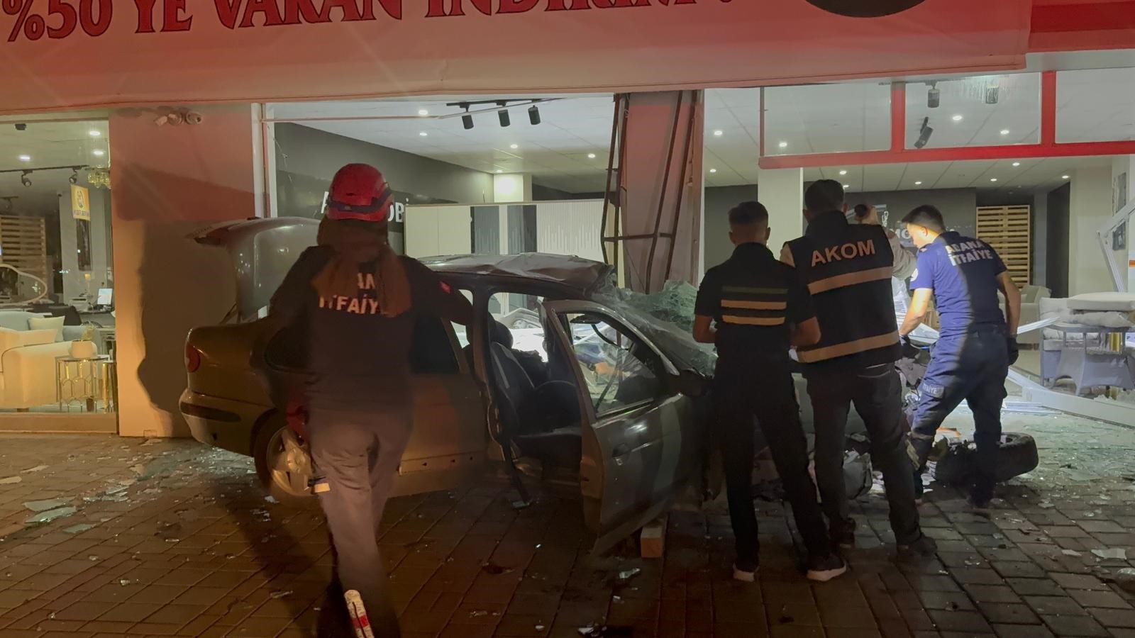 Adana’nın Kozan Ilçesinde Sürücüsünün (2)