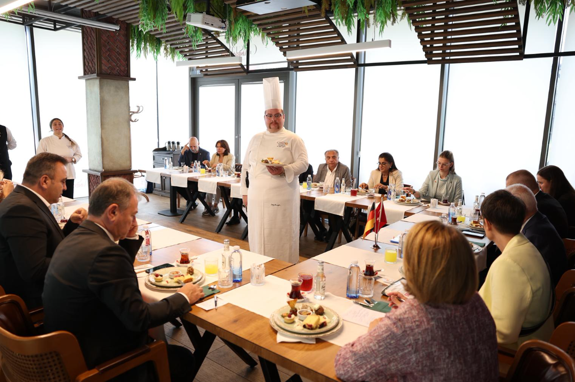 Alman Heyeti, Bursa Mutfağına Hayran Kaldı (2)