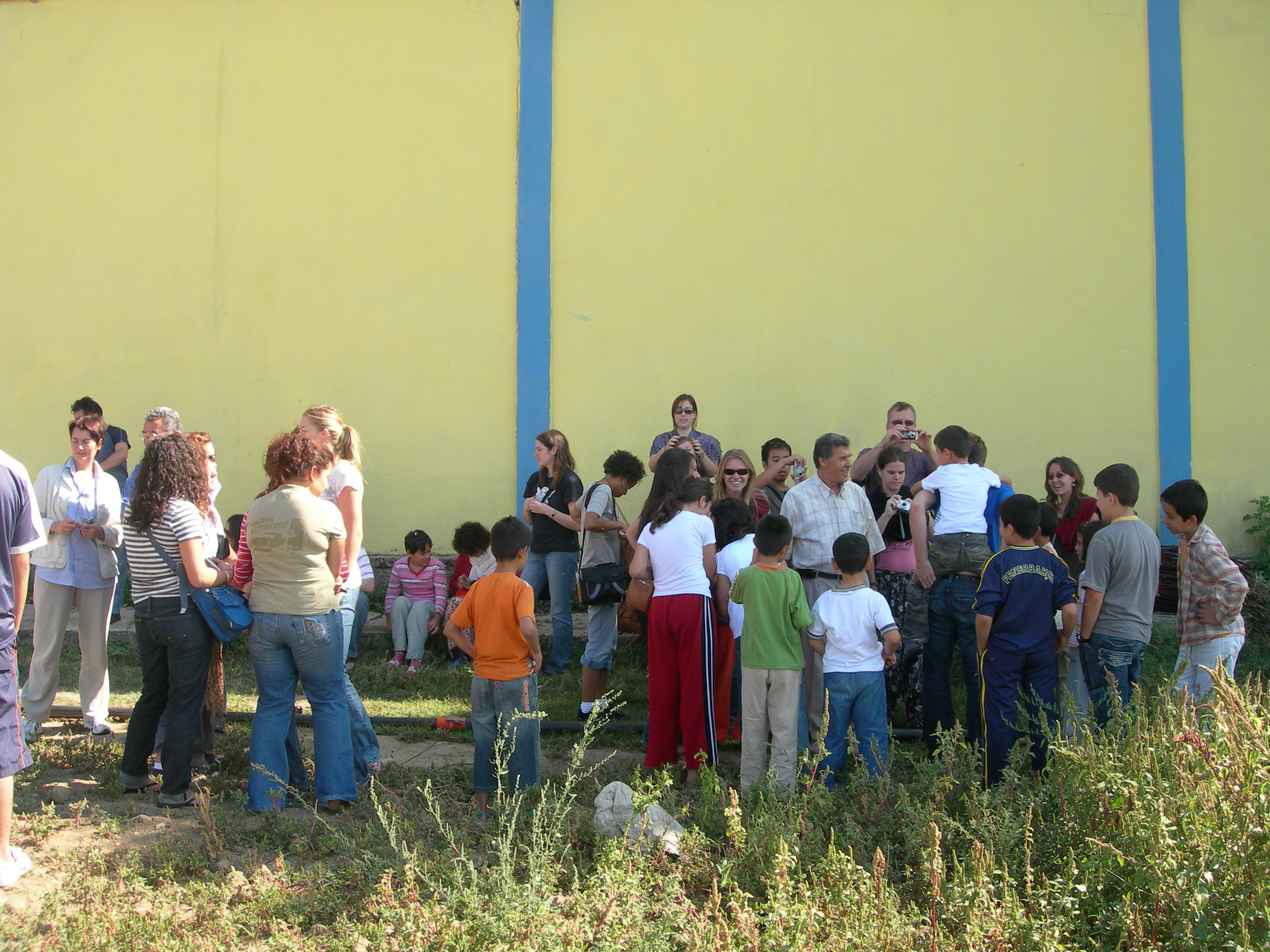 Amerikalı Hıristiyan Öğrenciler İnegöl'de Arsivden Haber 2007 Gencgazete (12)