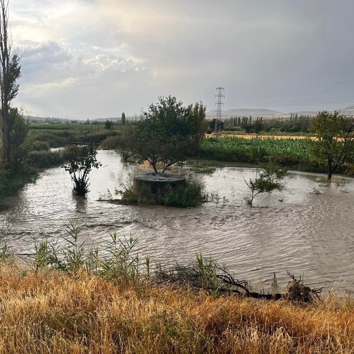 Ankara’da Sağanak Sele Yol Açtı (2)