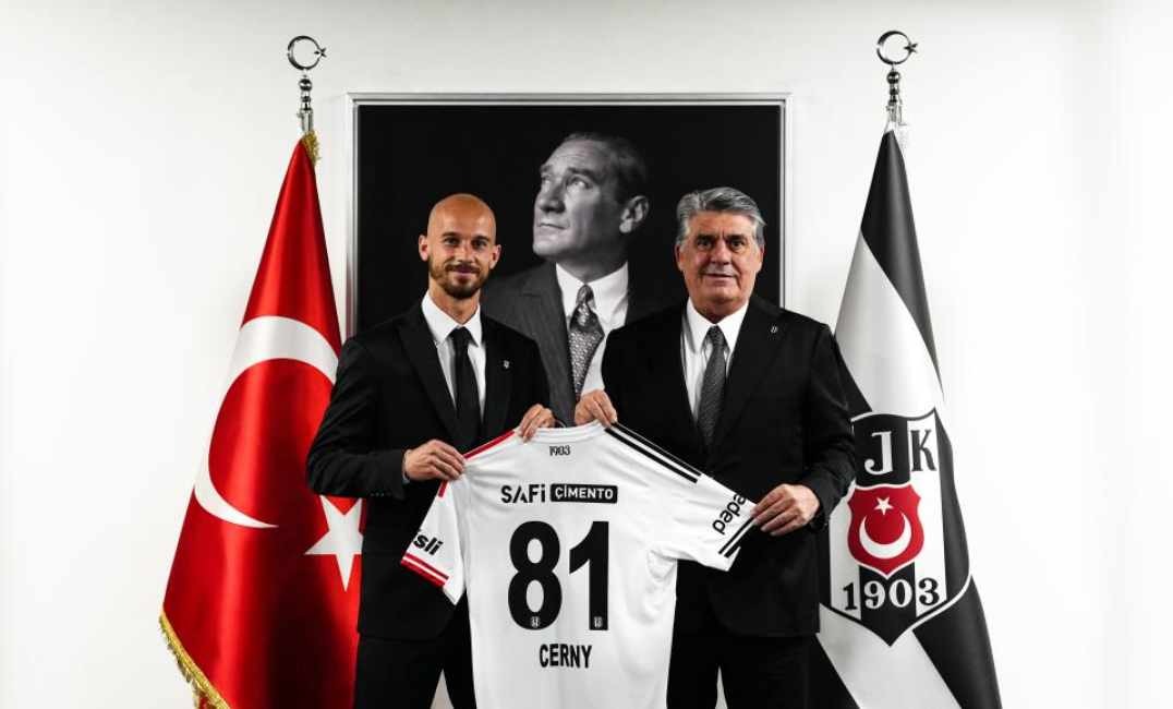 Beşiktaş, Vaclav Cerny Ile Sözleşme Imzaladı (1)