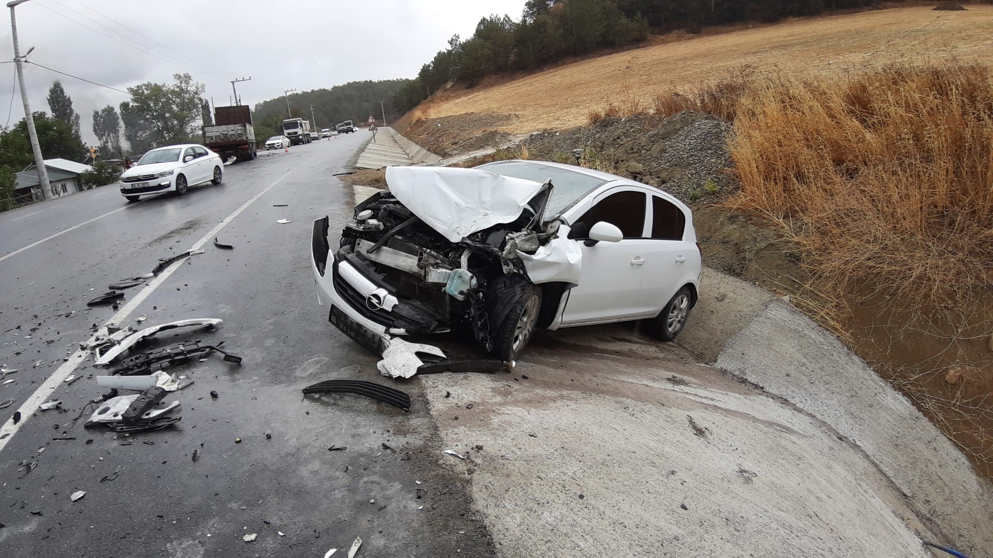 Bolu Mudurnu Yolunda Feci Kaza 10 Yaralı (2)