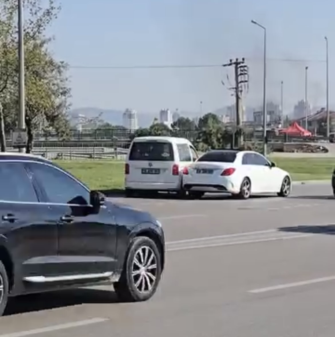 Bursa’da Anayolda Geri Geri Ilerleyen Sürücü Gencgazete (3)