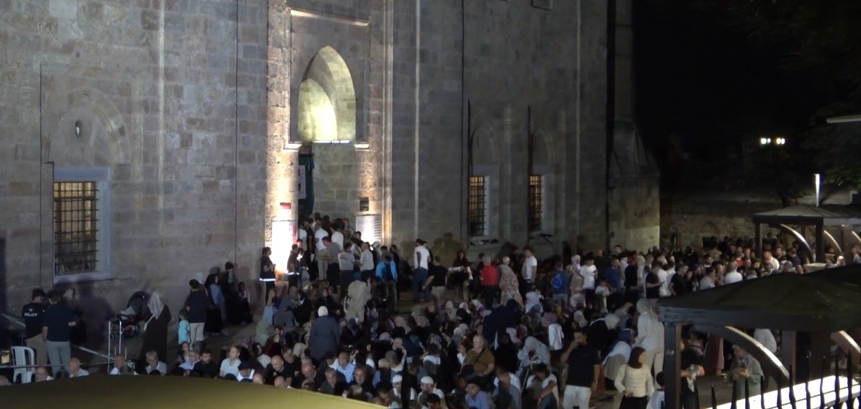 Bursa’da Mevlid Kandili Dualarla Idrak Edildi (4)