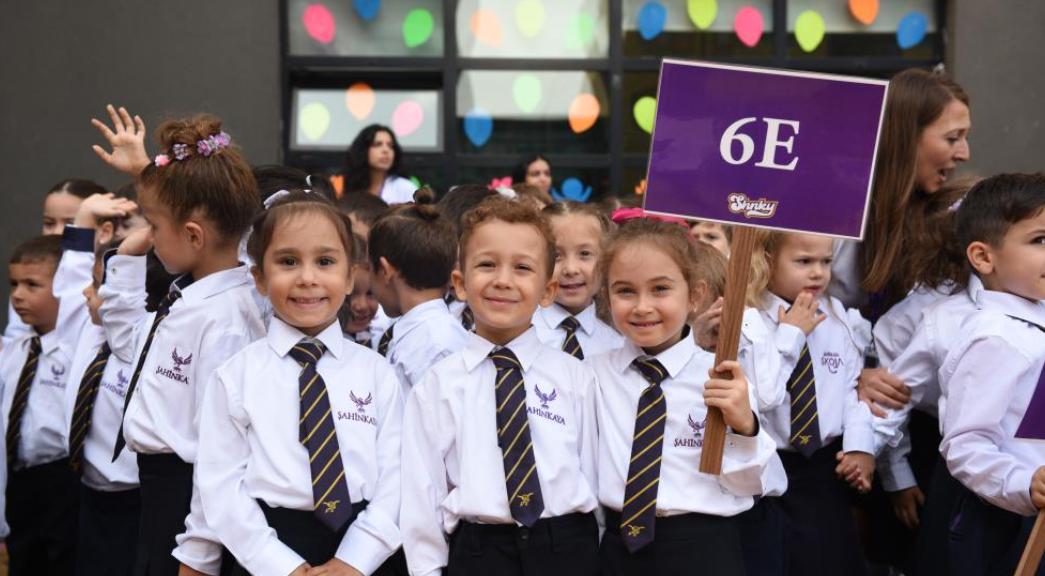 Bursa'da Okulun Maskotu 'Kaya' Zumba Dansı Yaptı (3)