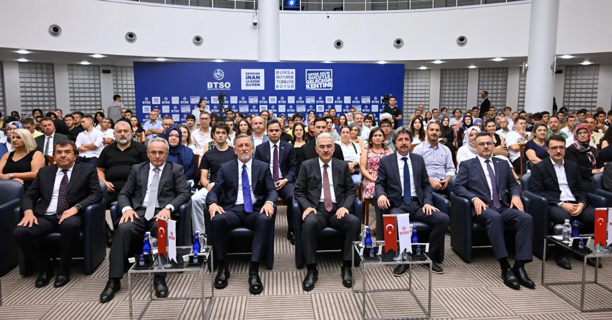 Bursa’da Yks’de İlk 1000’E Giren Öğrenciler Ödüllendirildi (5)