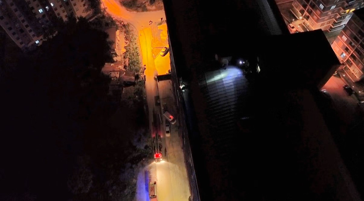 Çatıya Çıkan Gencgazete (6)