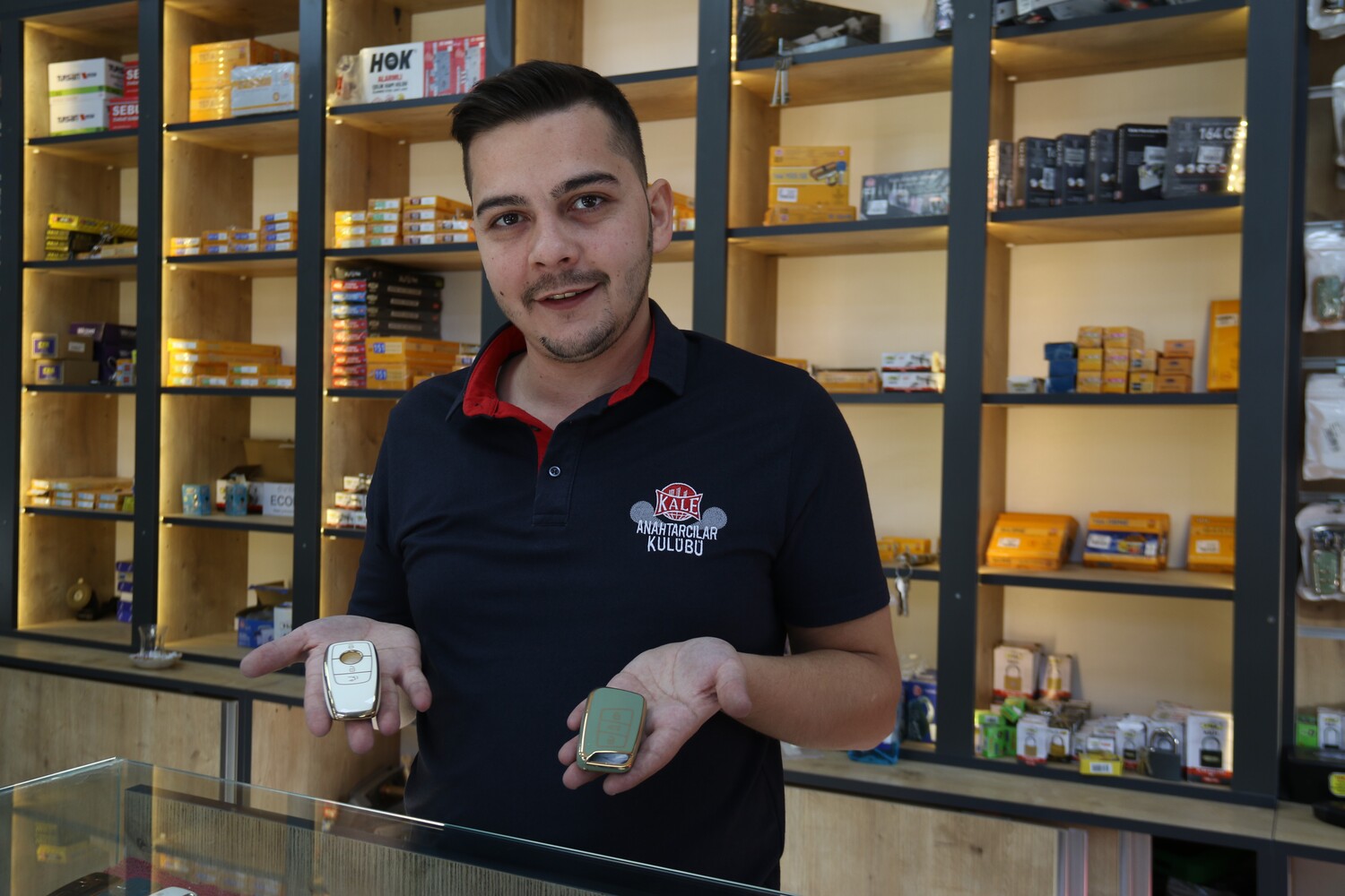 Çilingirden Araç Sahiplerine Yedek Anahtar Gencgazete (1)