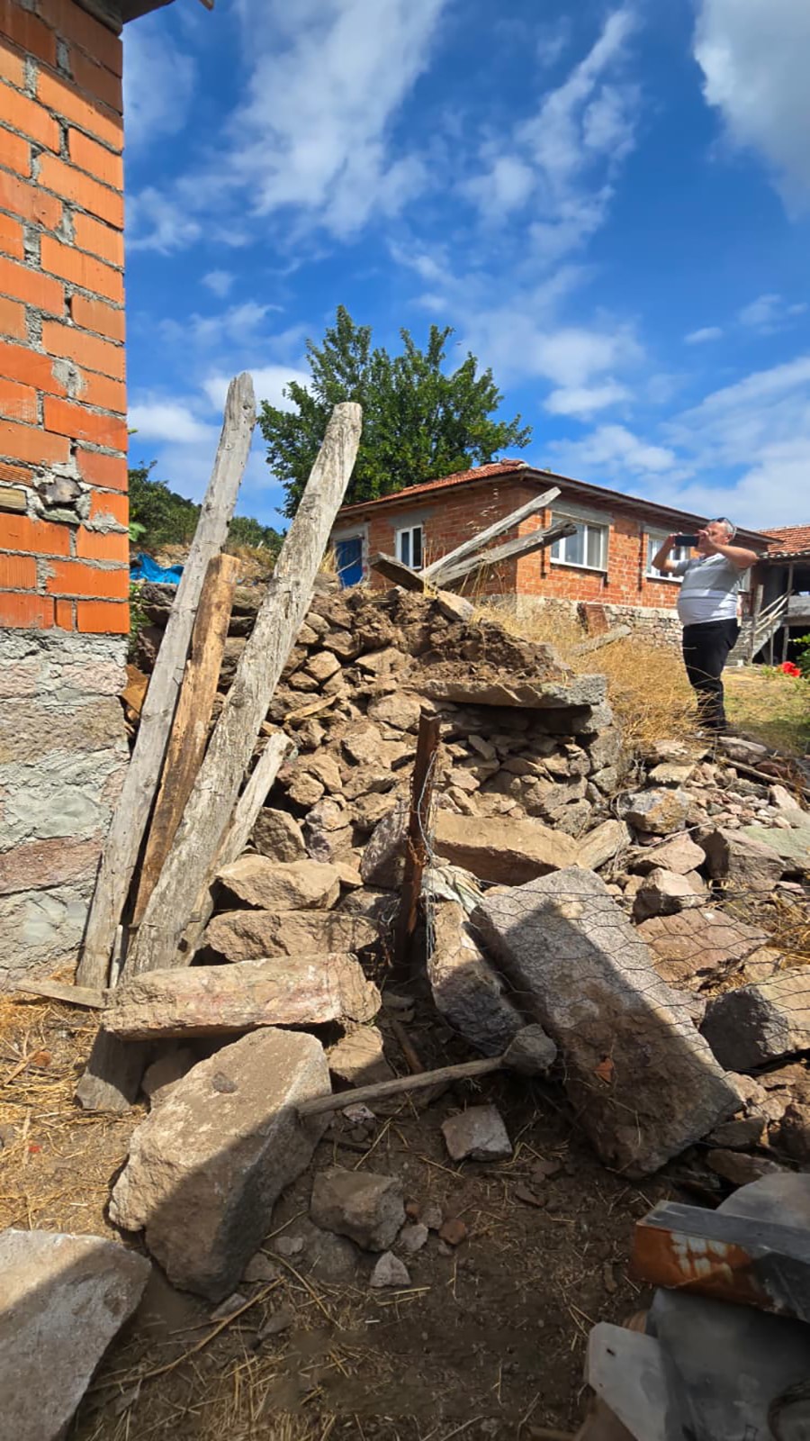 Deprem Enkaz Balikesir