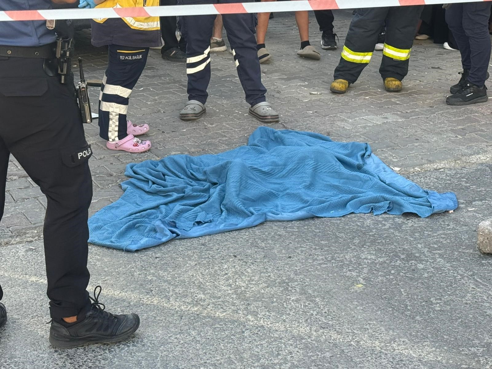 Esenyurt'ta Servis Minibüsü Anne Oğlu Ezdi (2)