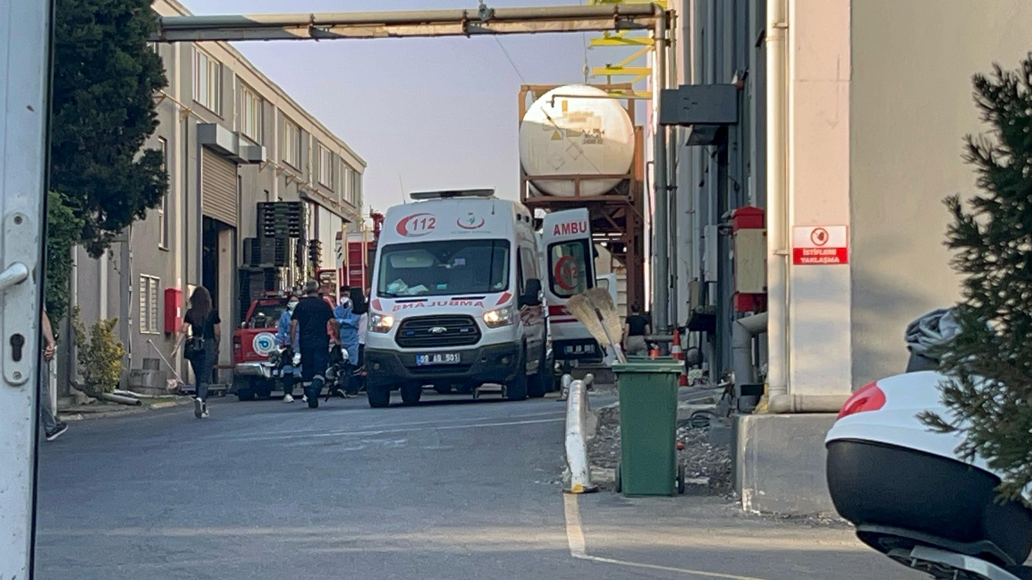 Fabrika Kazanında Kimyasaldan Zehirlenen Işçi Kurtarılamadı (2)