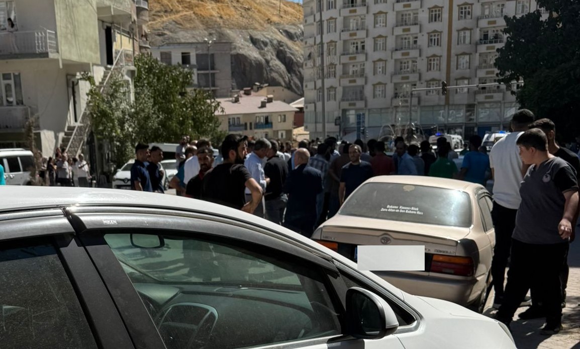 Freni Patlayan Çekici 6 Araca Çarparak Durabildi (1)