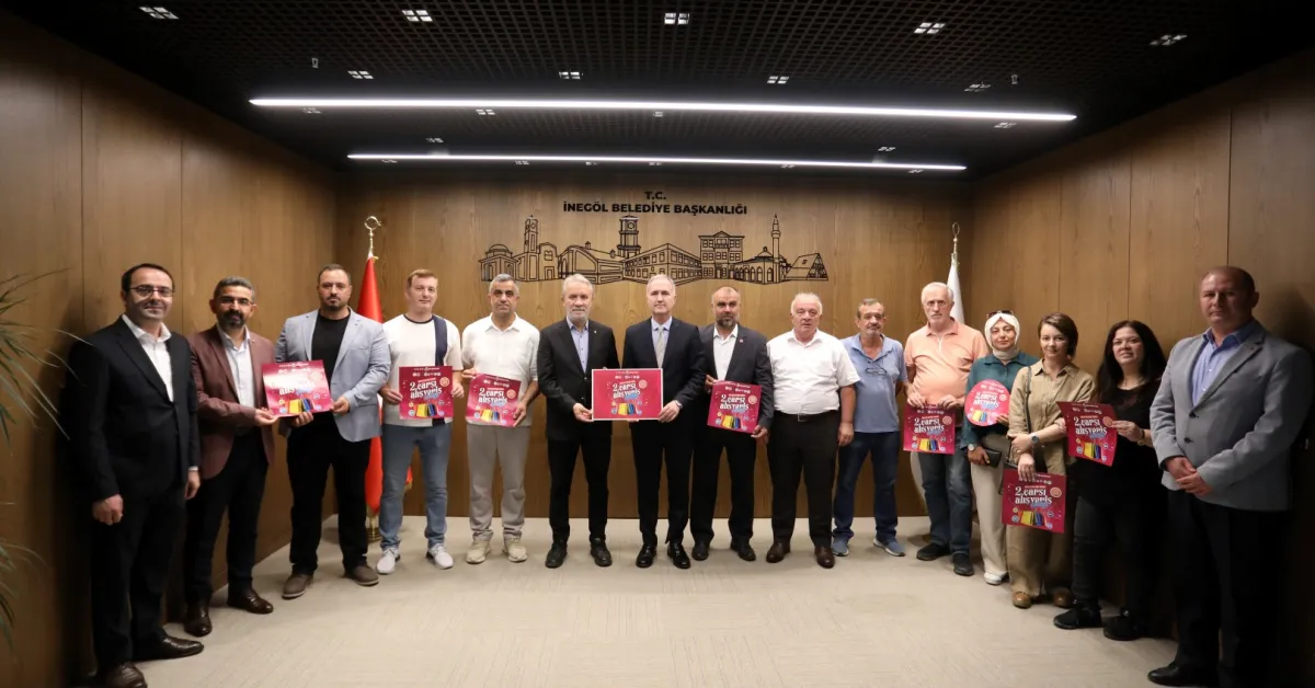 İnegöl'de Alışveriş Zamanı! 9 Gün Sürecek Şenlikte Yüzde 50'Ye Varan İndirimler Başlıyor (5) Gencgazete