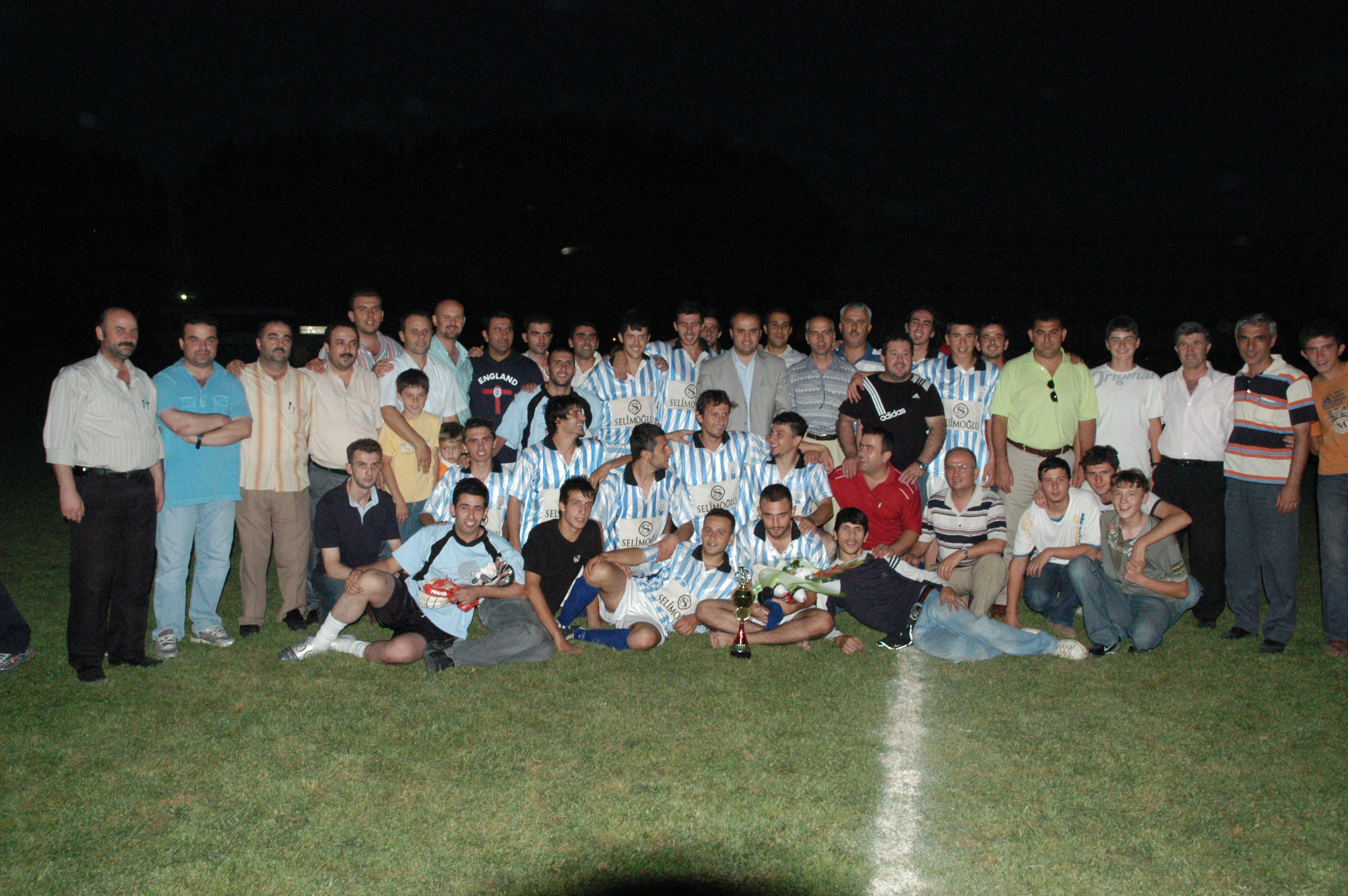 İnegöl'de Dörtlü Turnuva Arsivden Haber 2007 Gencgazete (5)