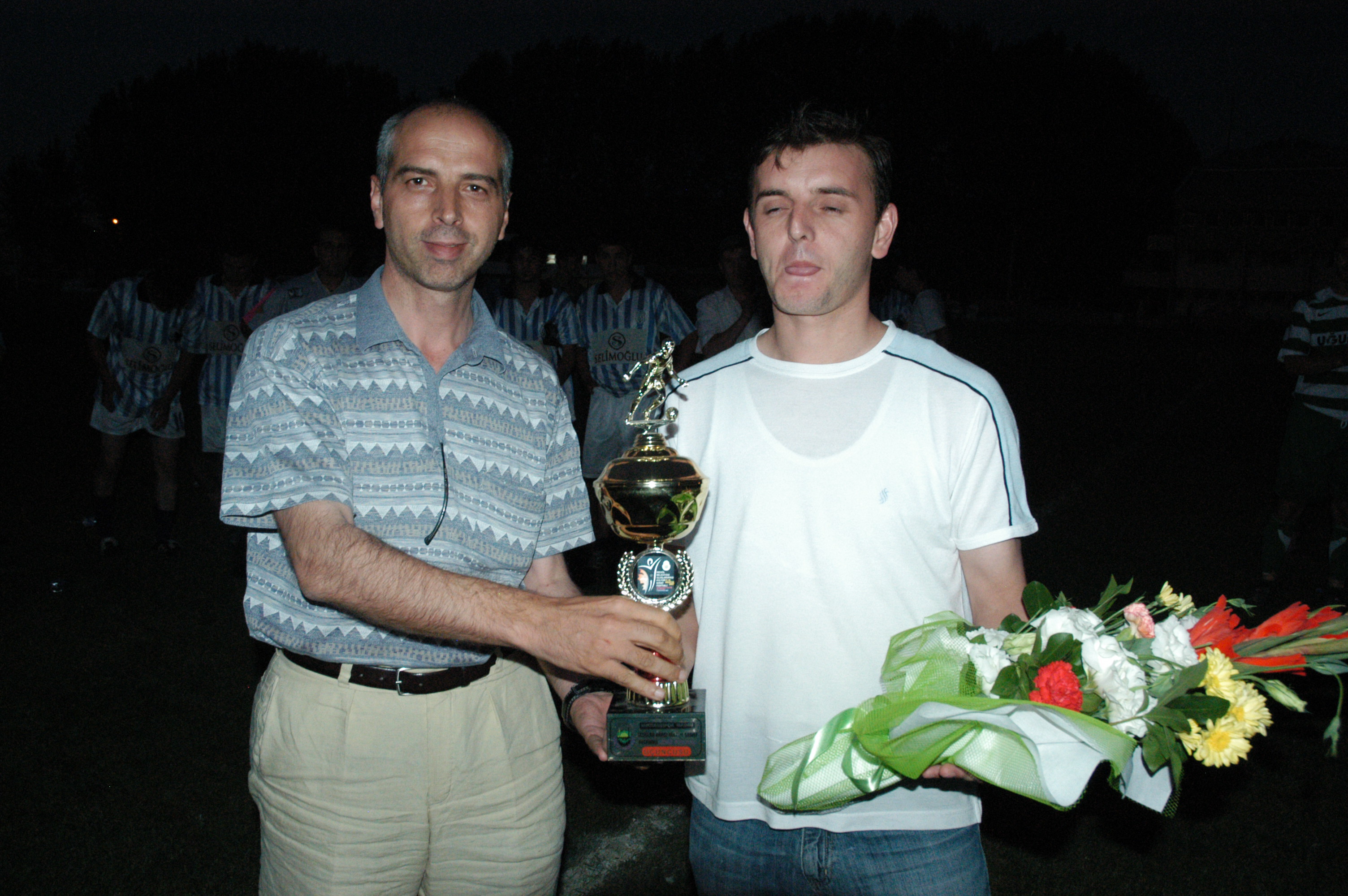 İnegöl'de Dörtlü Turnuva Arsivden Haber 2007 Gencgazete (7)